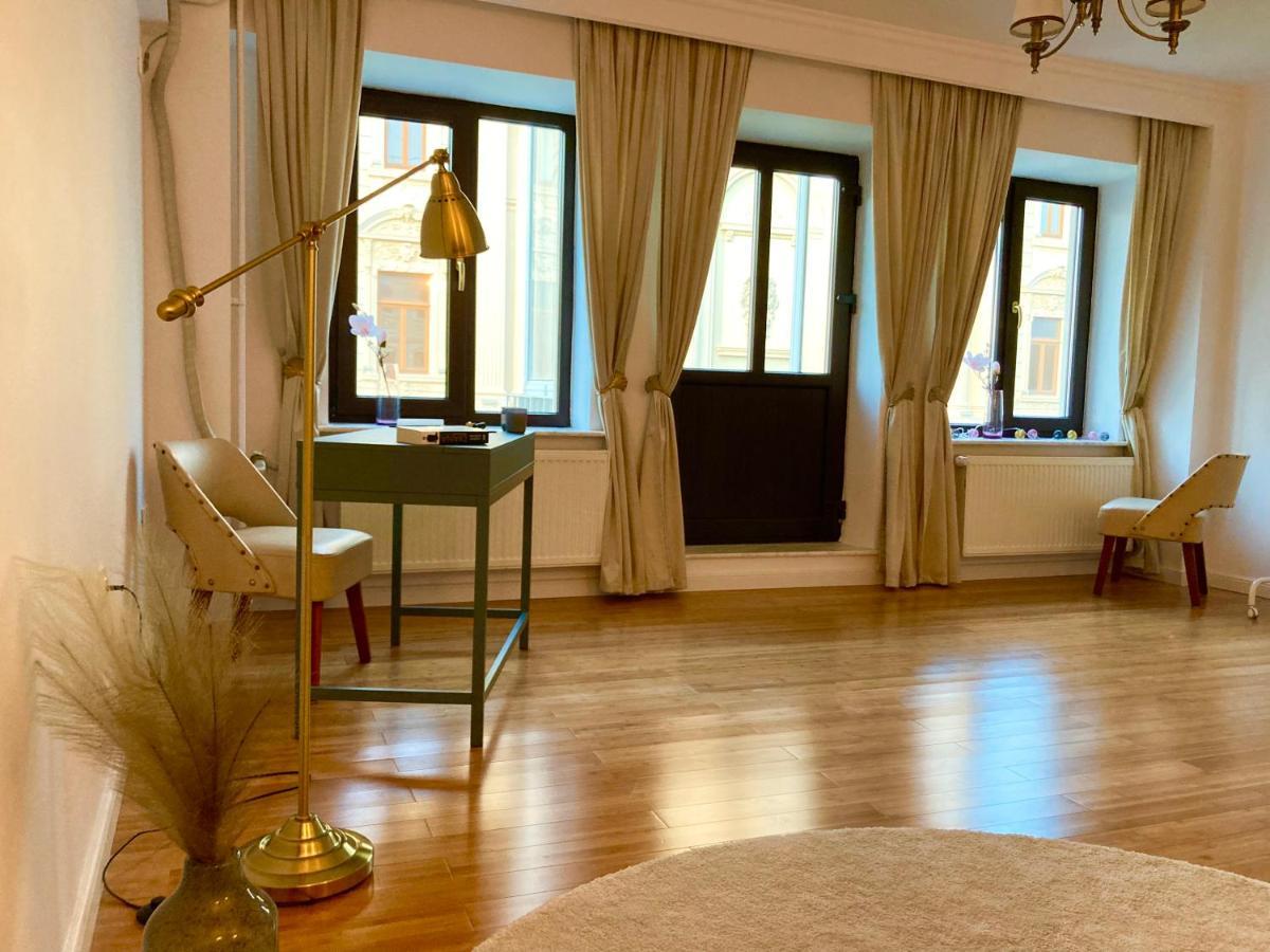 Chira Chiralina Classic Apartment Brăila Buitenkant foto