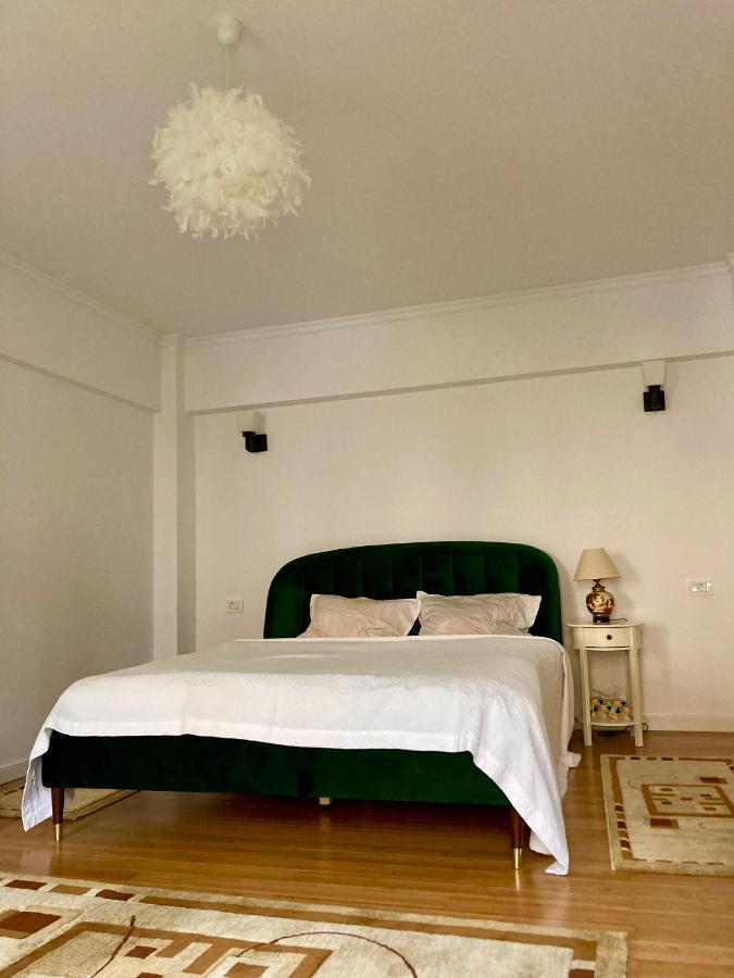 Chira Chiralina Classic Apartment Brăila Buitenkant foto