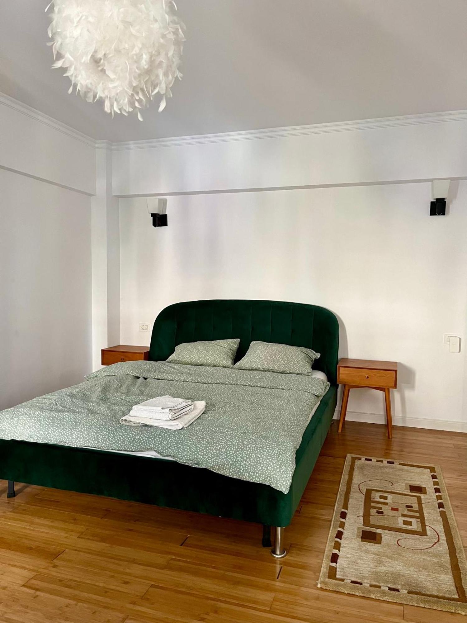 Chira Chiralina Classic Apartment Brăila Buitenkant foto